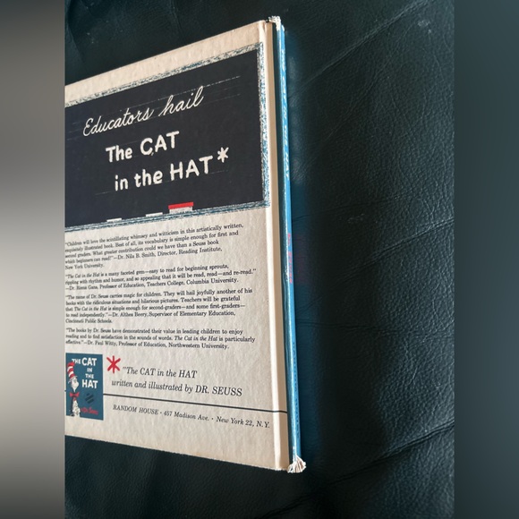 ✨Rare 1985 Dr. Seuss 'The Cat in the Hat' Book - Picture 3 of 16